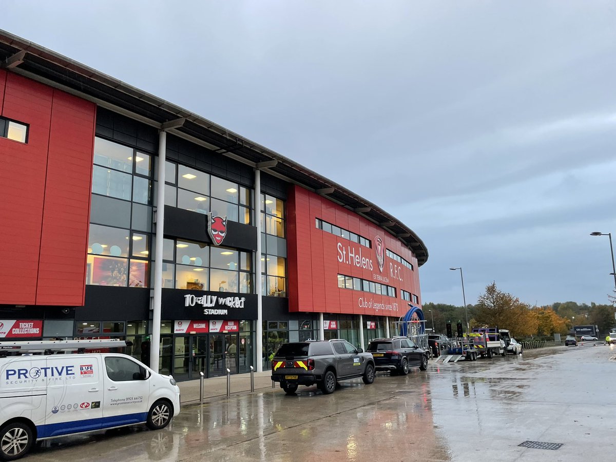 dannydonovan14's tweet image. At the @unitedutilities Developer Day 2024 showcasing the TwoH Pipelayer App and Tibiis Data Logger #twoh #pipelayer #tibiis #unitedutilies #developerday2024