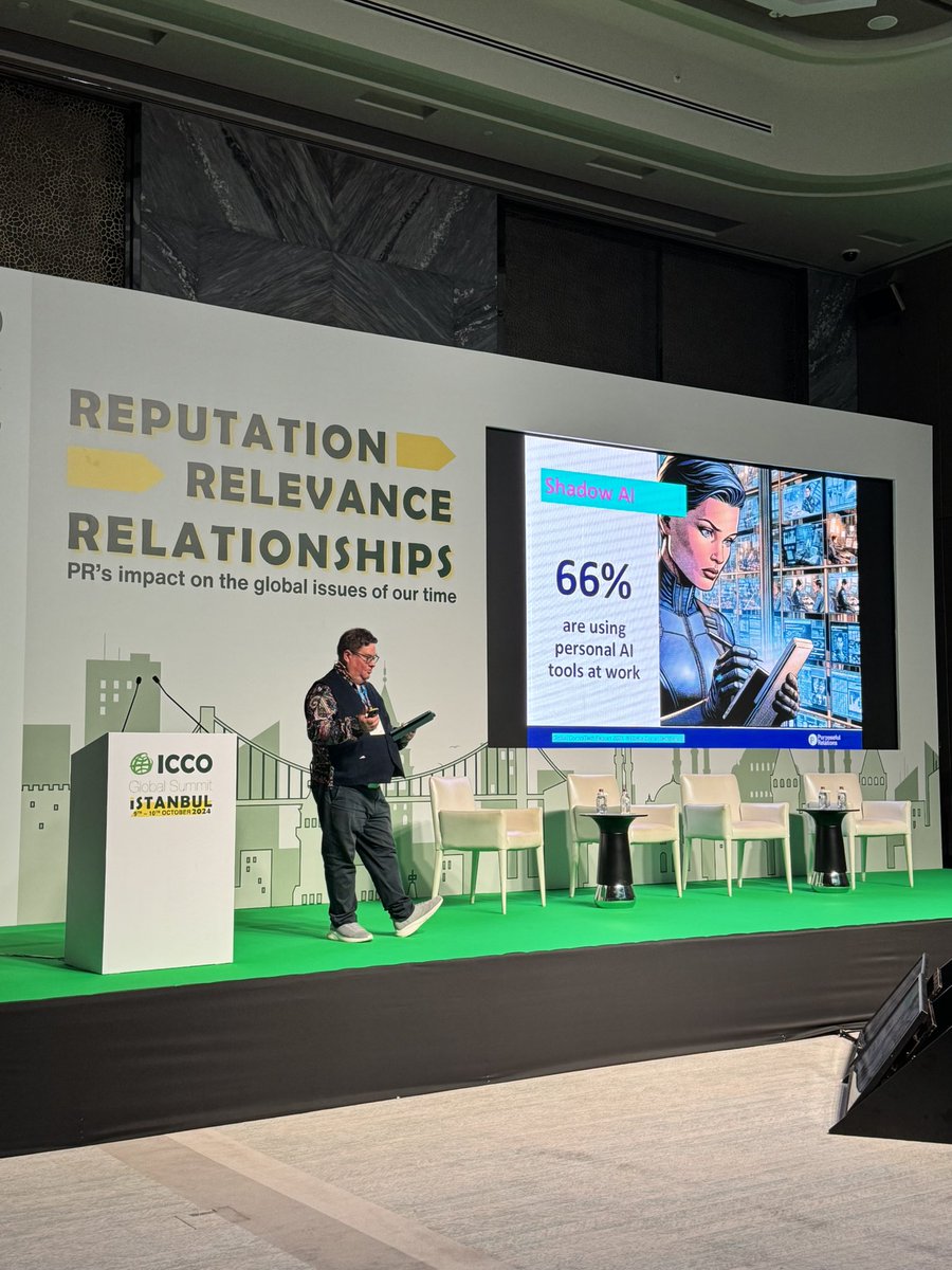 Lars Voedisch tweet media