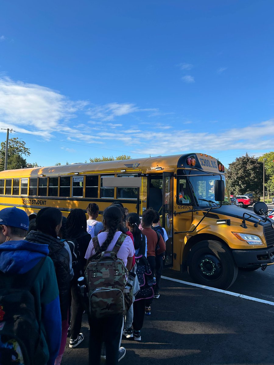 General Brock PS (@gen_brock_tdsb) on Twitter photo Cheering on our incredible athletes taking part in the <a href="/tdsb/">Toronto District School Board</a> #CrossCountry meet today 🙌
Our students have been training for weeks — incredible dedication and skill! Huge thank you to our amazing staff who have been coaching students!
<a href="/HPE_TDSB/">HPE TDSB</a> <a href="/TDESAA_TDSB/">TDESAA Athletics</a> Cheering on our incredible athletes taking part in the <a href="/tdsb/">Toronto District School Board</a> #CrossCountry meet today 🙌
Our students have been training for weeks — incredible dedication and skill! Huge thank you to our amazing staff who have been coaching students!
<a href="/HPE_TDSB/">HPE TDSB</a> <a href="/TDESAA_TDSB/">TDESAA Athletics</a>