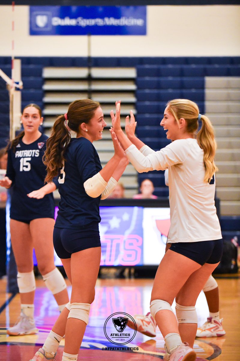AFPatAthletics's tweet photo. Patriot Point and Shoot 📸 We celebrated the @AFHS_Volleyball 🏐 Class of 2025 🎉 last night. A great evening all around!! ( Photo credit: Tran Nguyen ) #PatRam #RepAFHS https://t.co/V3D2IEC8nE