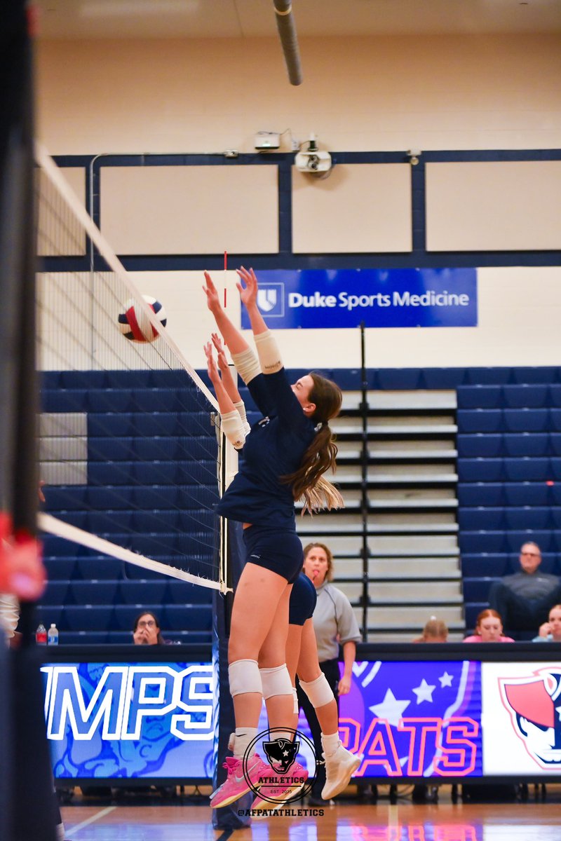 AFPatAthletics's tweet photo. Patriot Point and Shoot 📸 We celebrated the @AFHS_Volleyball 🏐 Class of 2025 🎉 last night. A great evening all around!! ( Photo credit: Tran Nguyen ) #PatRam #RepAFHS https://t.co/V3D2IEC8nE