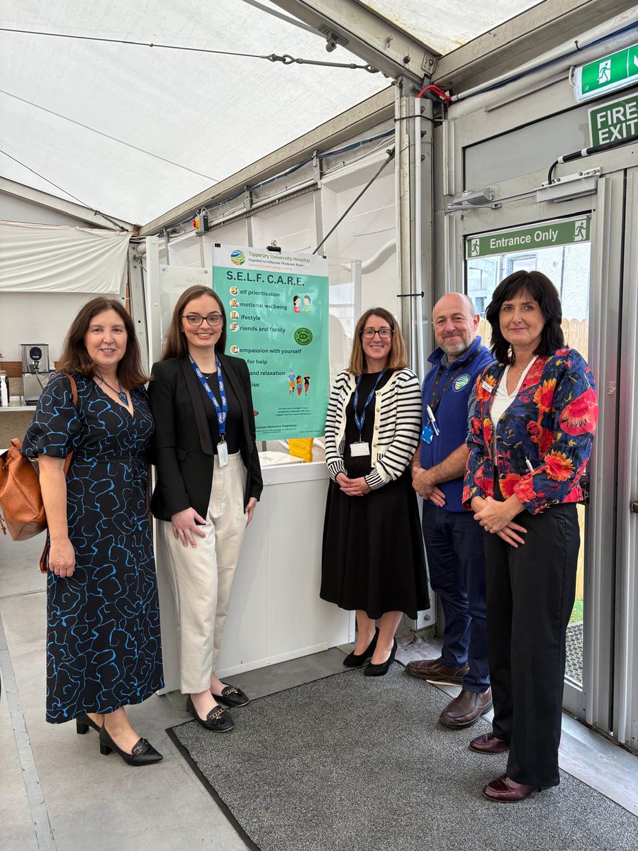 TippUHnursing's tweet photo. Well done to our new graduate Mary O'Heney on her staff health wellbeing poster displayed at today's TippUH Staff health and wellbeing day. Well done Mary 👏 👍. Our thanks to all who supported the day including our EAP colleagues also in this photo. @NursingWit @HsehealthW https://t.co/D0IddB2xyS