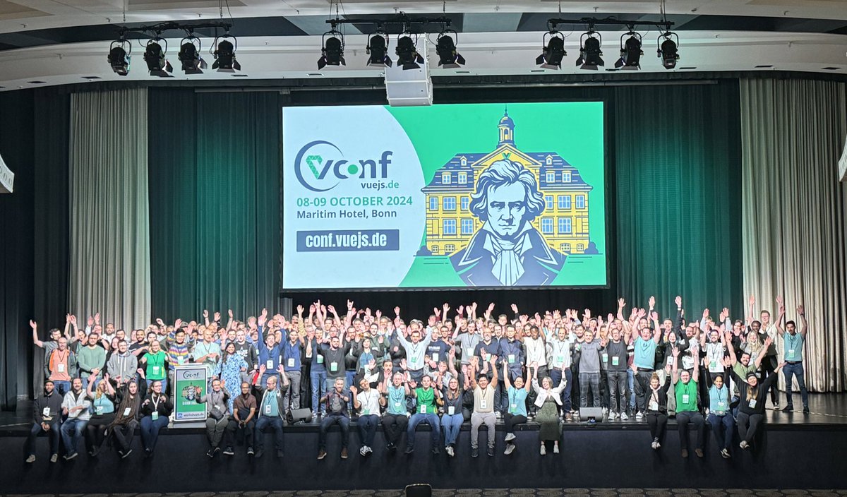 vue_js_de's tweet image. Family photo 2024 🥰
Thank you everybody for this great #vuejsdeconf2024
#conference #vuejs #germany #programming #community
