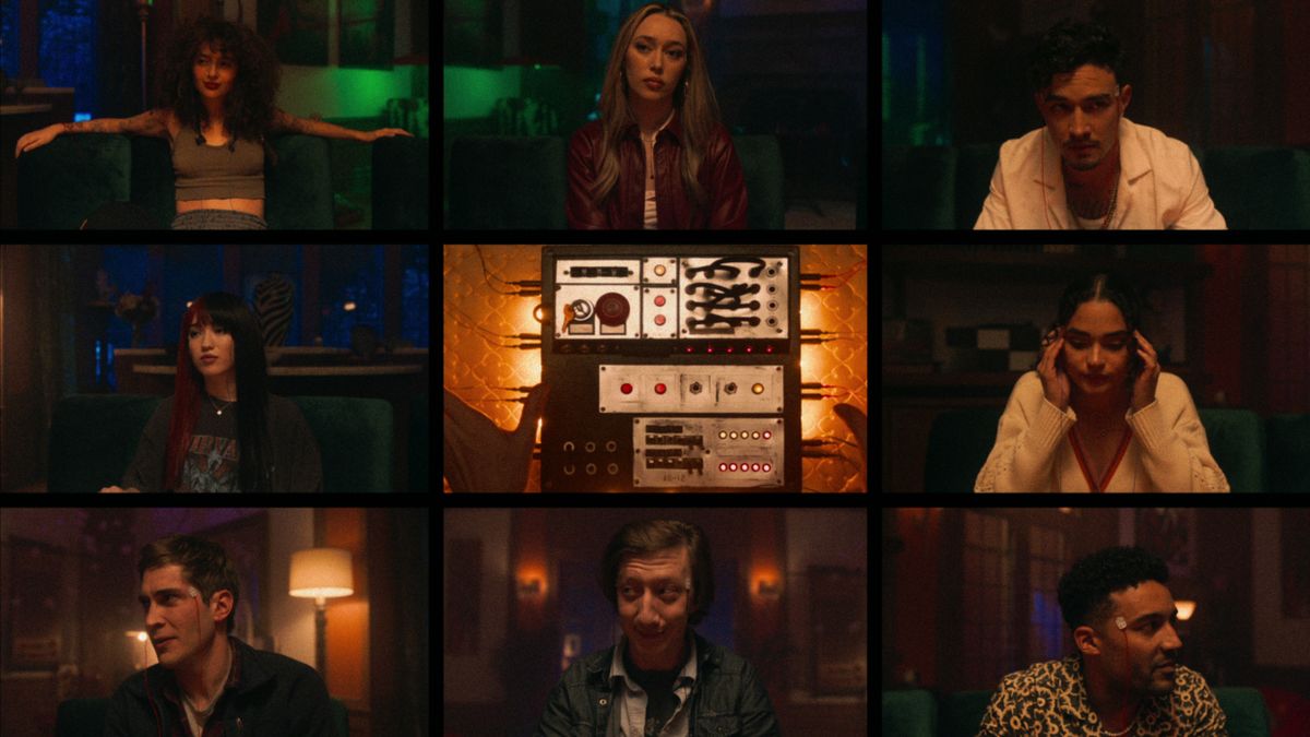 Exclusive: Play 'It's What's Inside' with friends through Netflix's online game bit.ly/4eAxhMr