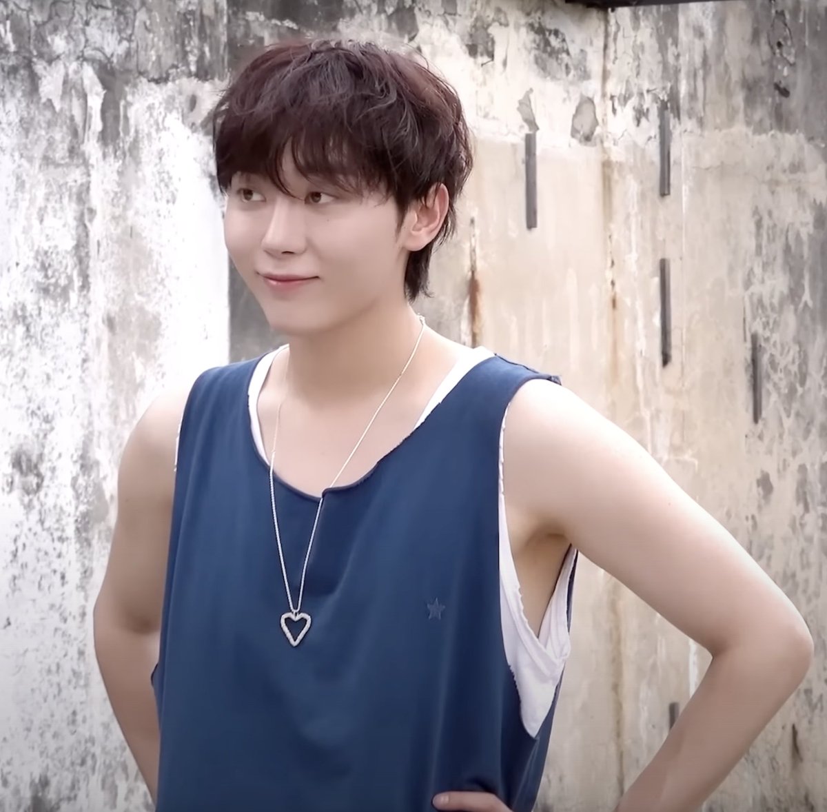 uribooslatte's tweet image. THIS IS THE MOST I HAVE SEEN SEUNGKWAN'S ARMS AND I AM NOT OKAY I AM UNWELL HHHH
