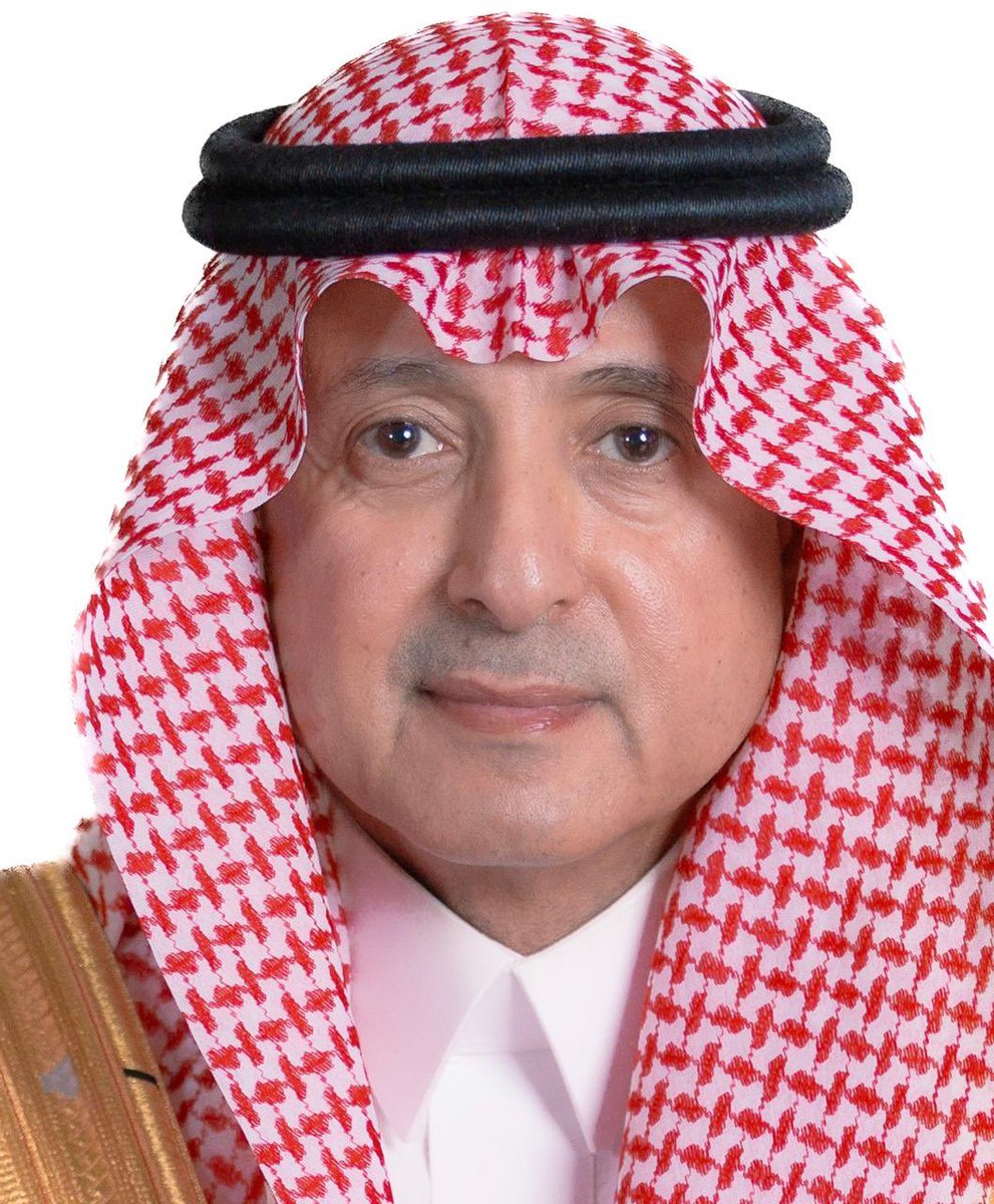 Hamoud_Alosaimy's tweet photo. أعلن صندوق التنمية العقارية اليوم إطلاق برنامج "تمكين" الذي يهدف إلى إتاحة الفرصة لمستفيدي برنامج "سكني" تمديد فترة سداد التمويل العقاري إلى 30 عامًا.
ويأتي برنامج "تمكين" في إطار الجهود المتواصلة مع الشركة السعودية لإعادة التمويل العقاري لتعزيز القدرة الشرائية للمستفيدين وتوفير حلول ومزايا تمويلية مبتكرة تُلبي احتياجاتهم تحقيقًا لمستهدفات برنامج الإسكان.
وقال الرئيس التنفيذي لصندوق التنمية العقارية الأستاذ منصور بن ماضي إن برنامج "تمكين" يأتي في إطار التنسيق والتعاون مع الجهات التمويلية المعتمدة . لتوفير مزايا تمويلية إضافية تلبي تطلعات المستفيدين من برنامج "سكني" ويهدف إلى تعزيز فرص تملك المستفيدين وتوفير حلول ومزايا تمويلية وسكنية متكاملة تتناسب مع قدراتهم المالية لتملك السكن الملائم.
وأضاف بن ماضي أن "تمكين" يمثل ميزة تنافسية، حيث يسهم في تحسين القدرة الشرائية للمستفيدين من خلال تمديد فترة سداد التمويل إلى 30 عامًا . ما يسهم في تعزيز فرص التملك من خلال تحسين القدرة التمويلية للمستفيدين وتخفيض كلفة الأقساط الشهرية لتسهيل رحلة التملّك .مؤكدًا حرص الصندوق على توفير حلول ومزايا تمويلية متنوعة تخفف من الأعباء التمويلية على المستفيدين وتعزز قدرتهم على التملك.
يذكر أن صندوق التنمية العقارية يُقدم برنامج الدعم السكني الذي يوفر حلولًا ومزايا تمويلية متنوعة منها باقات الدعم التي تقدم دعم فوري غير مسترد يصل إلى 150 ألف ريال . بالإضافة إلى الحل
التمويلي "دعمك يساوي قسطك" الذي يُمكن مستفيد "البناء الذاتي" من خيار التملك بقسط شهري يساوي قيمة الدعم السكني شهريًا لمنتج البناء الذاتي ومنتج الوحدات السكنية تحت الإنشاء ضمن حلول ومزايا أكثر لتسهيل رحلة تملك المستفيدين للسكن الملائم.