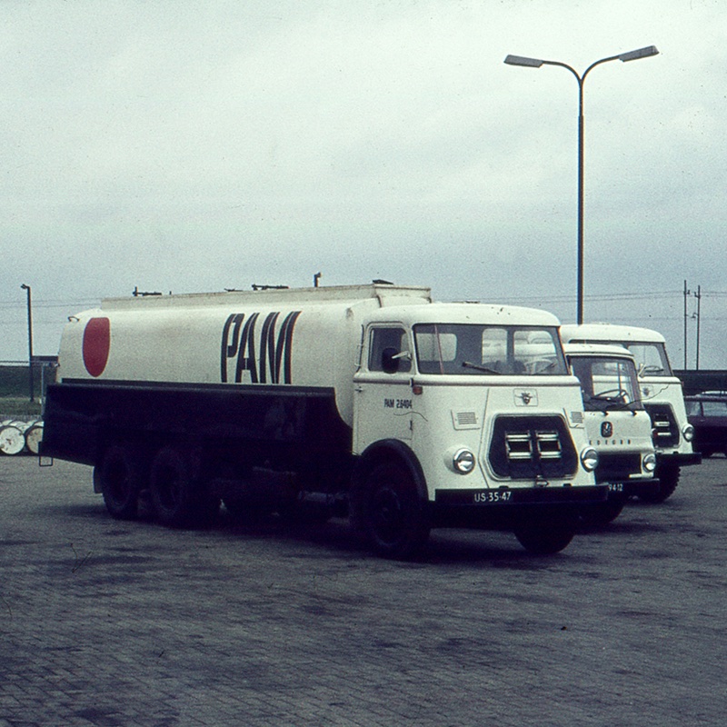 #66 Hwie-Bing Kwee
New article now on Dutch Graphic Roots
dutchgraphicroots.nl