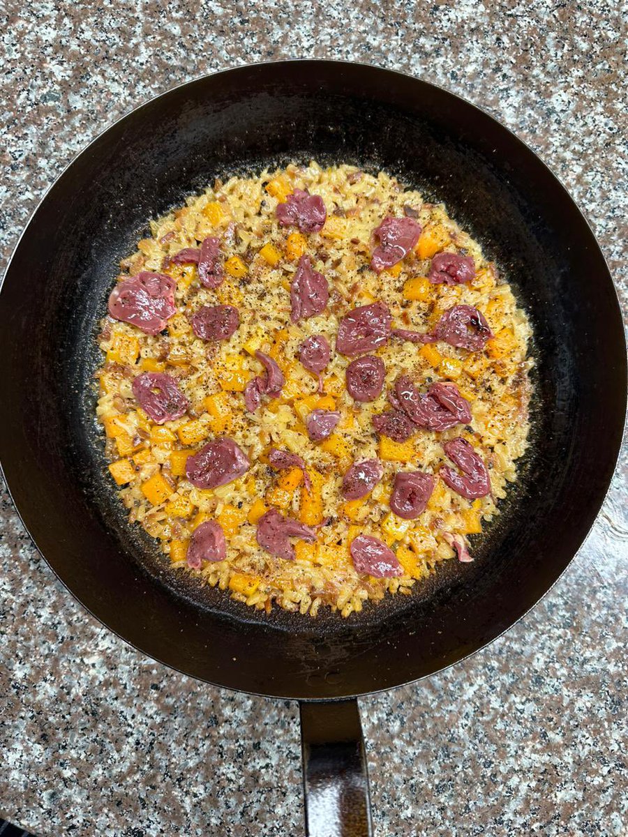 Albanian version of Paella :Rosnica , pumpkin and raw duck heart 🍁 
#seasonal  #slowfood #balkan #cuisine #traditional #local #produce