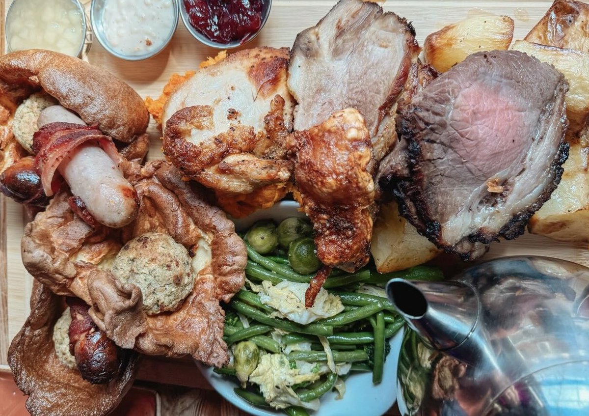 Since launching our new Roast Platters we have sold out EVERY weekend! Don't miss out on this incredible Sunday feast and book your table today at ninejars.co.uk