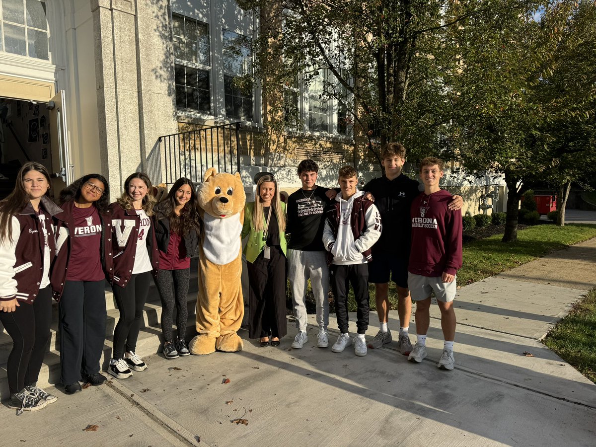 Thank you to our Brookdale alumni who joined us for Walk to School Day today! <a href="/PrincipalVerona/">Xxx porn hub 🇺🇲</a> <a href="/APVeronaHS/">Bob Merkler</a> <a href="/VeronaAthletics/">Verona Athletics</a>