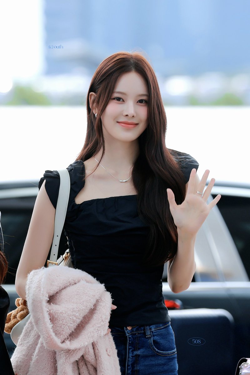 oath_jm's tweet image. 240925 #방지민 #JEEMIN #이즈나 #izna