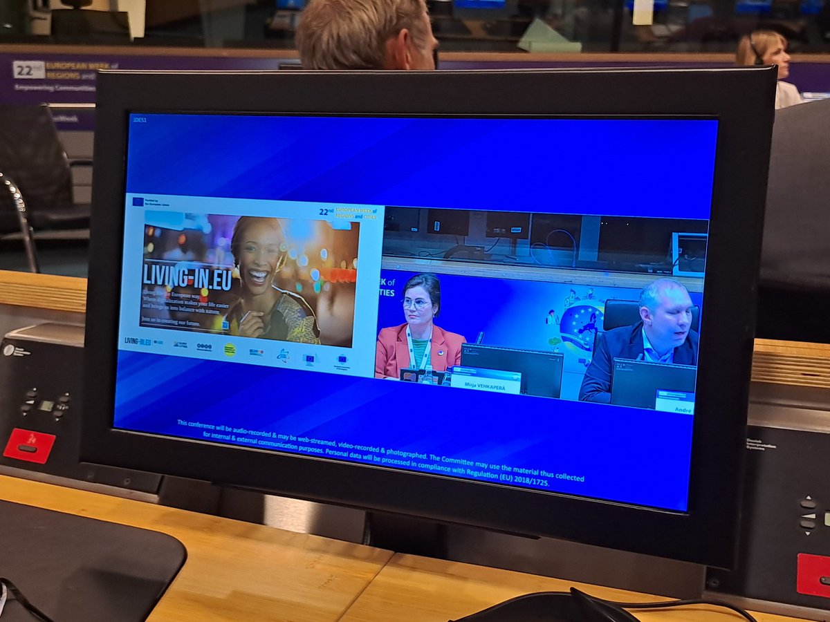 Tänään tupa oli täynnä Brysselissä alueiden ja kaupunkien viikolla, kun #LivinginEu Digital Assembly kokoontui keskusteluun digitaalisen muutoksen merkityksestä Euroopan kaupungeissa ja alueilla <a href="/MirjaVehkapera/">Mirja Vehkaperä</a> n toimiessa puheenjohtajan roolissa . #EWRC <a href="/oulunkaupunki/">Oulun kaupunki, Oulu</a>