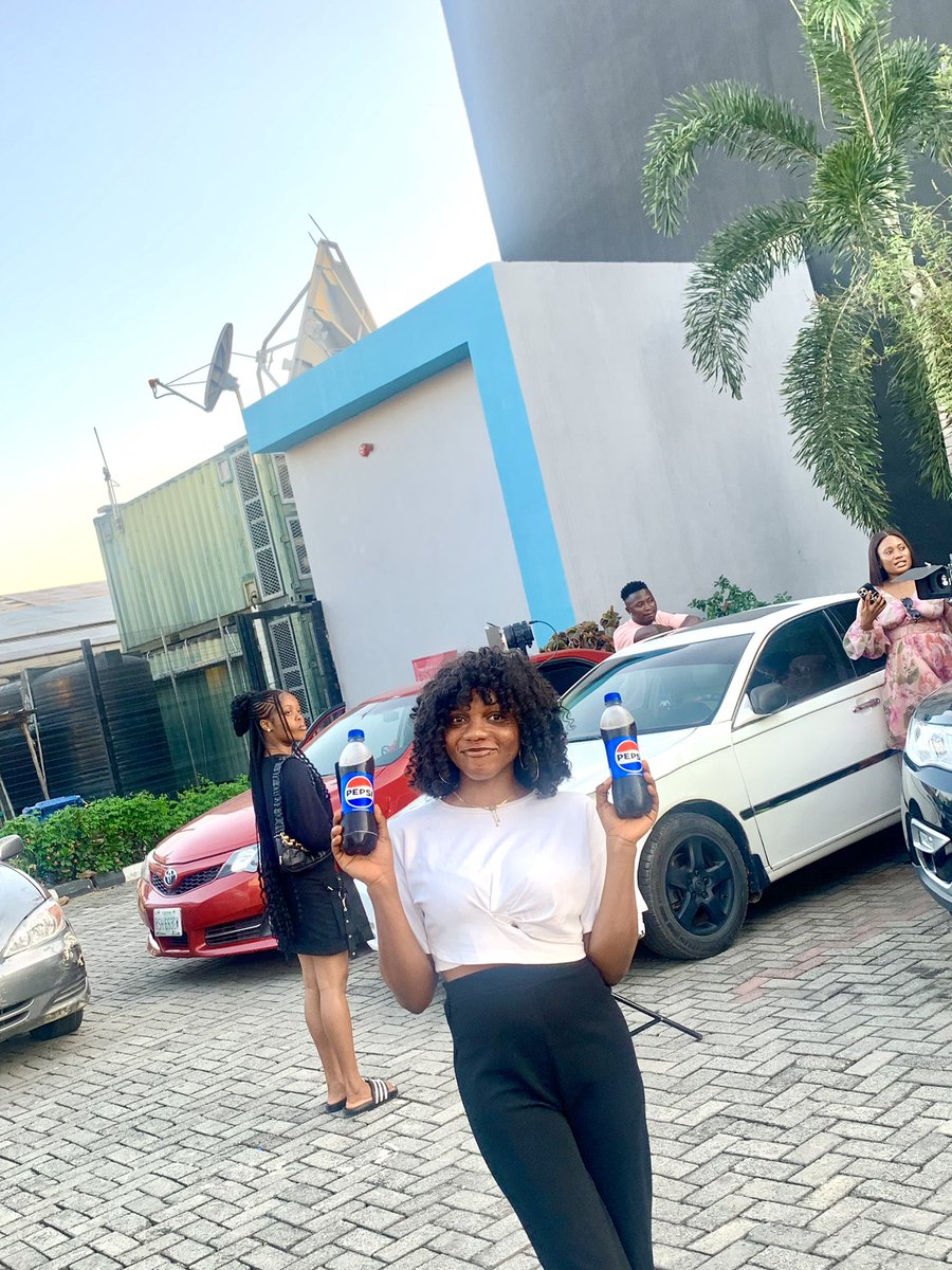 thetoribrown's tweet photo. Favor Season Baaaabyyyy ✨

Glad to have worked on the Big Brother Naija Season 9 set…

* Still on my picture poses 
* Slide 4 is me prepping my dreams of being a @Pepsi_Naija brand ambassador  #bigbrothernaija #creatives https://t.co/xTzHUCpuE1