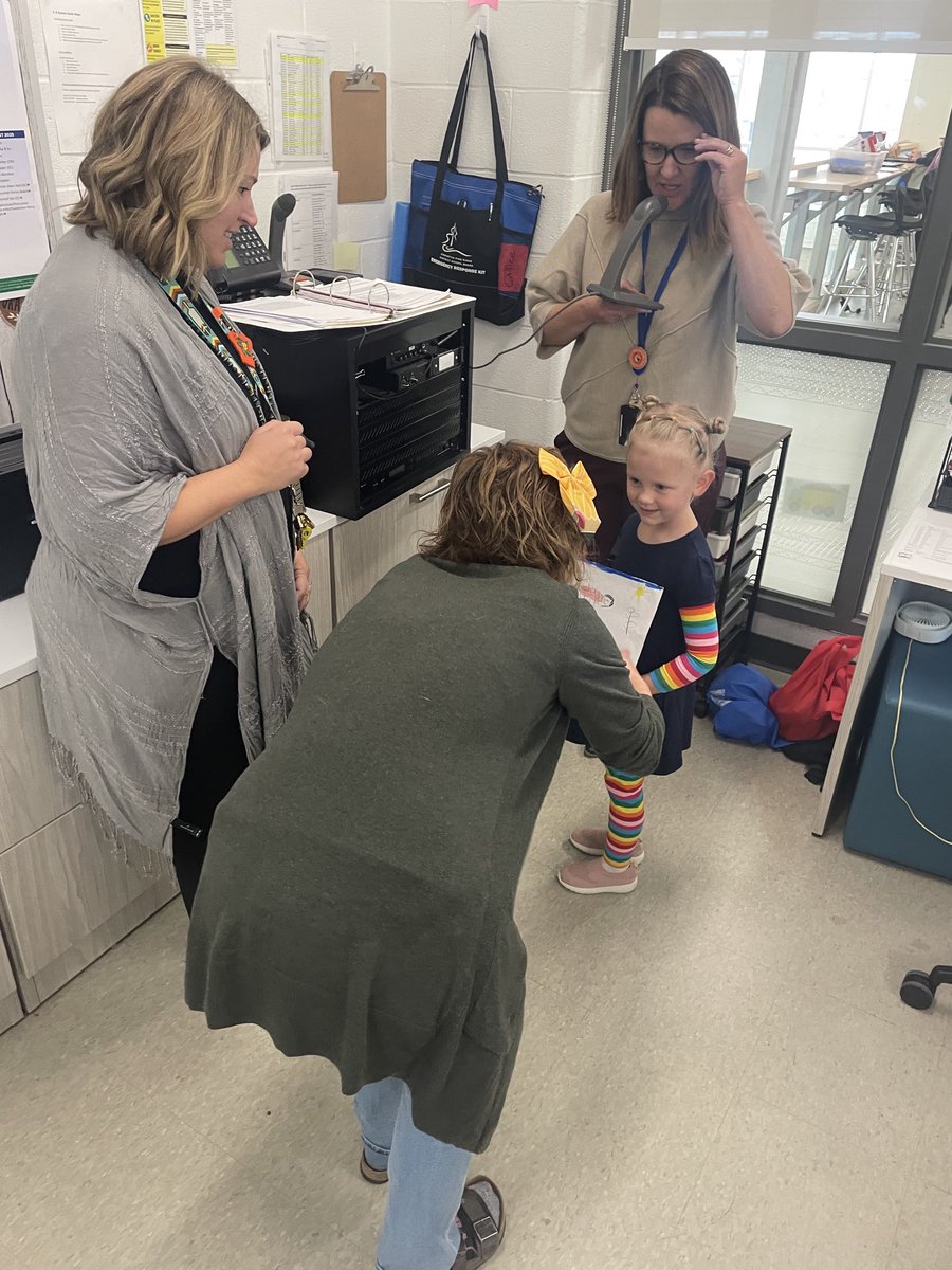 Kaawaate East City Public School tweet media