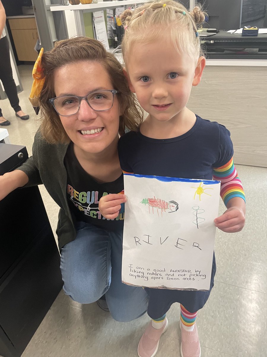 Miigwech to our JK/SK Navigators who are joining us on announcements this week to share their connections to the land acknowledgment! 🧡