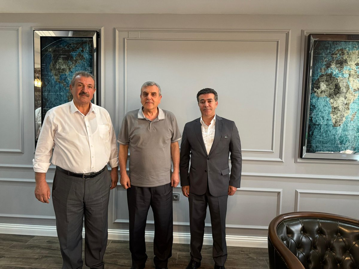 Meclis üyemiz Hasan Suyun ile birlikte önceki dönem Büyükşehir Belediye Başkanımız Sn. <a href="/zabeyazgul/">Zeynel Abidin BEYAZGÜL</a>’u ziyaret ettik. 

Konukseverliği için kendilerine teşekkür ediyorum.