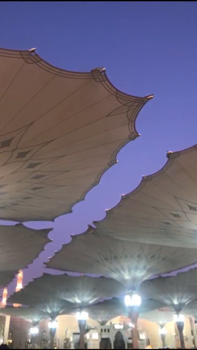 appaljoos's tweet image. 🤍 Madinah sky at Maghrib time