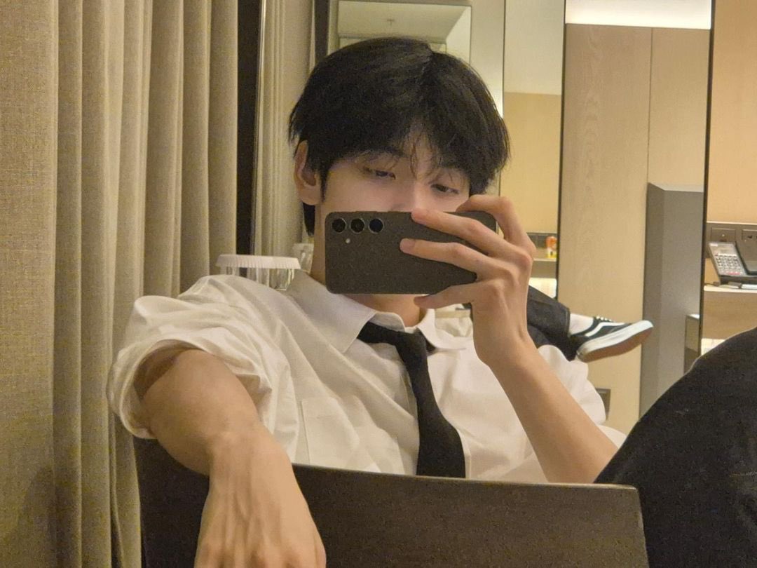 page.soobin instagram update (2/2)