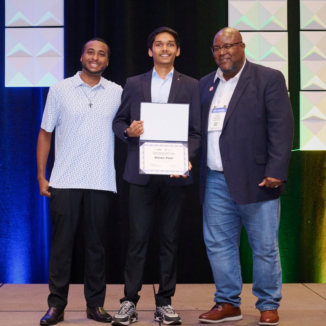 manningcics's tweet image. #ManningCICS third-year honors student and @iConsUMass member Shiven Patel received the top prize in the Undergraduate Research Poster Competition at the 2024 Tapia Conference. 

Read more: brnw.ch/21wNBsx