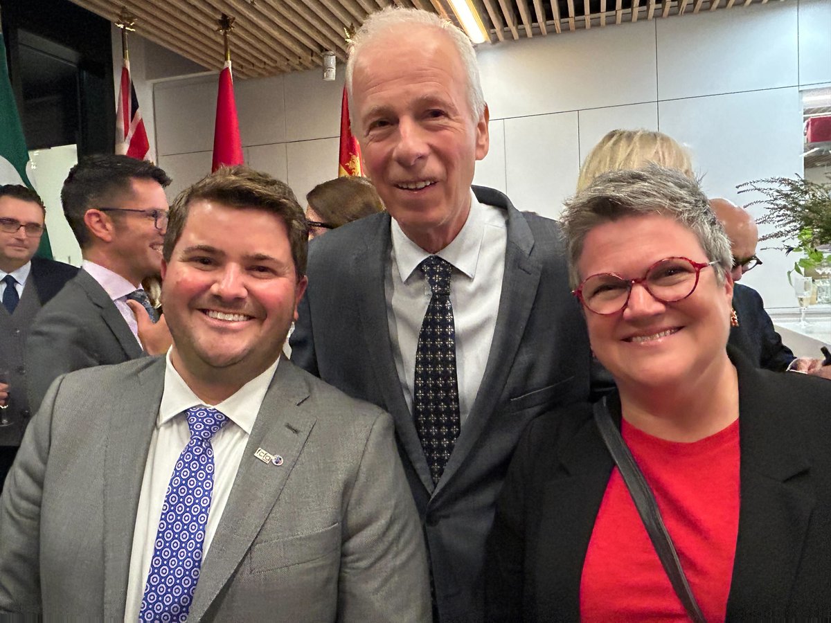 ⚜️Notre DG Marie-Christine Morin était déléguée au Village du Sommet de la Francophonie. Notre secteur a plus que jamais besoin de se connecter à ses homologues de la Francophonie internationale pour réfléchir et agir sur les enjeux d’importance #artsculture #frcan