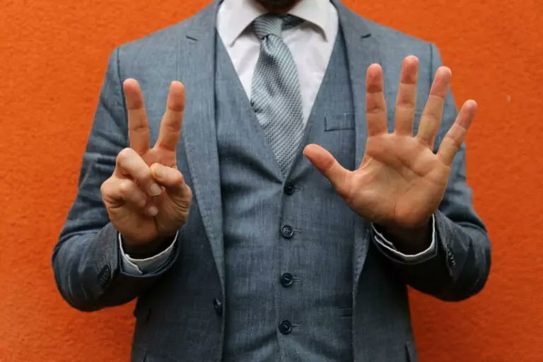 Er was de afgelopen tijd veel nieuws rond het hervatten van de handhaving beoordeling arbeidsrelaties (#WetDBA). Niet alles is even relevant. Een poging tot overzicht. Podcast, artikel en vooral heel veel verwijslinkjes zipconomy.nl/2024/10/zeven-…