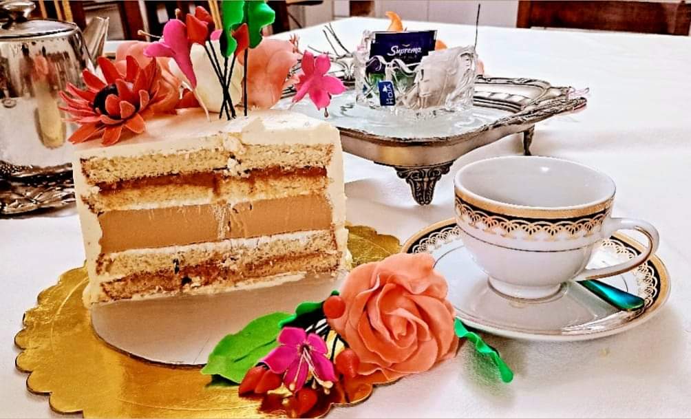 vale89646's tweet image. #amazing_cake #sugarflowers  #cake #beautiful