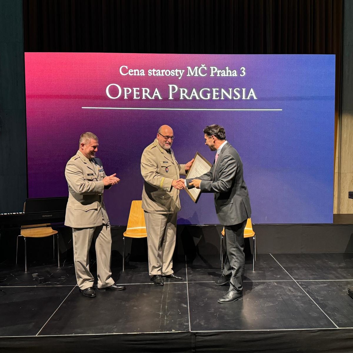 Předání ocenění Opera Pragensia za rekonstrukci Vojenský historický ústav Praha. 👌