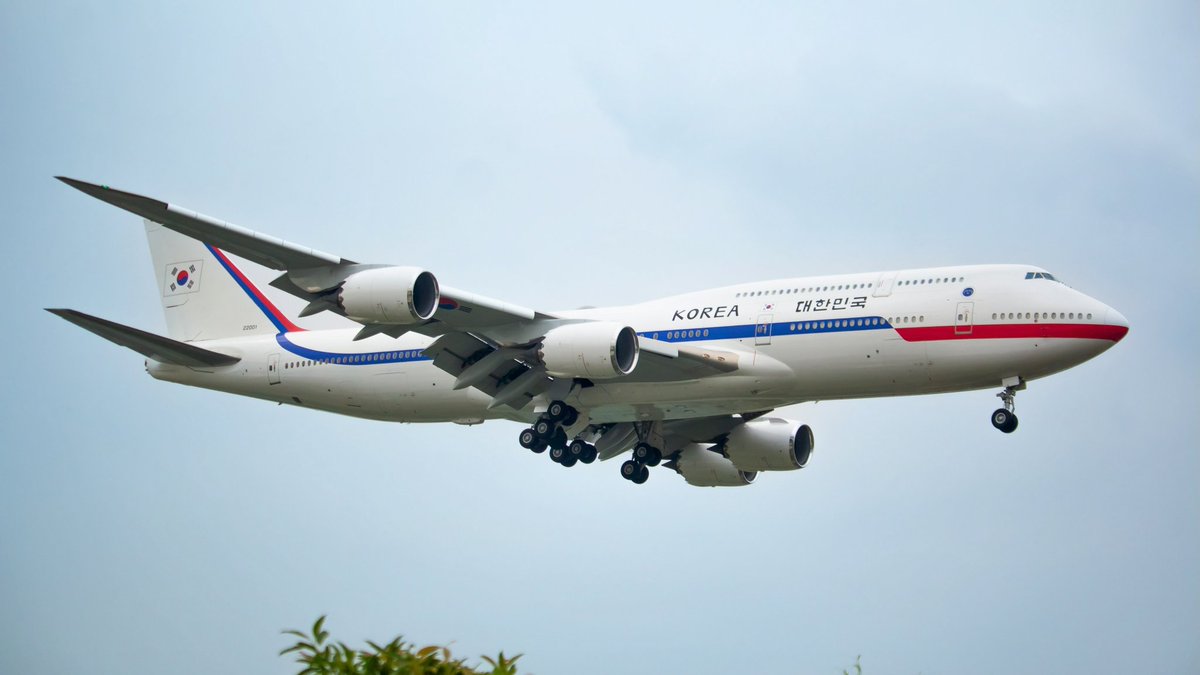 infhlicted_'s tweet image. Republic of Korea Air Force &quot;Code One&quot;. Boeing 747-8i Intercontinental &apos;22001&apos;. Arriving at Manila from Seoul Air Base (SSN/RKSM) with president Yoon Suk Yeol onboard | 06 October 2024. #ROKAF #airforce #codeone #republicofkorea