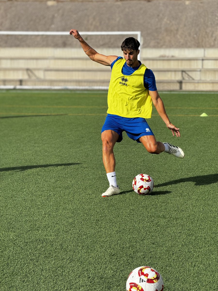 lorcadeportiva's tweet photo. ⚽️🏃🏼🔂

📸 @alber_vazquez | @abril_kiko | @hectorfdzrey3 

#JuntosSomosMÁS https://t.co/Wmh8IuZpuQ
