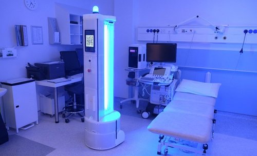 EITHealth_nl's tweet image. Similarly, @Akara_Robotics is revolutionising infection control in healthcare settings through autonomous robots that disinfect rooms, providing an extra layer of protection against hospital-acquired infections.