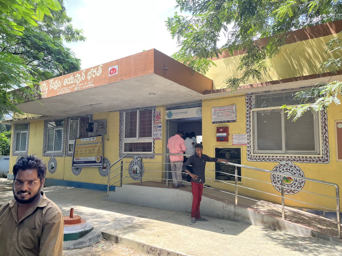 mdakbaralikhan0's tweet photo. @GHMCOnline @TelanganaHealth 
@DmhoRanga 
In HAFEEZPET #BasthiDawakhana 
There is a lack of MEDICINES 

Even it Doesn’t have Sugar tablets 
Which is very important for patients 

Please Officials do the needful 

Note :- GOOD STAFF &amp; Hospital https://t.co/4Fbzl7ayDJ