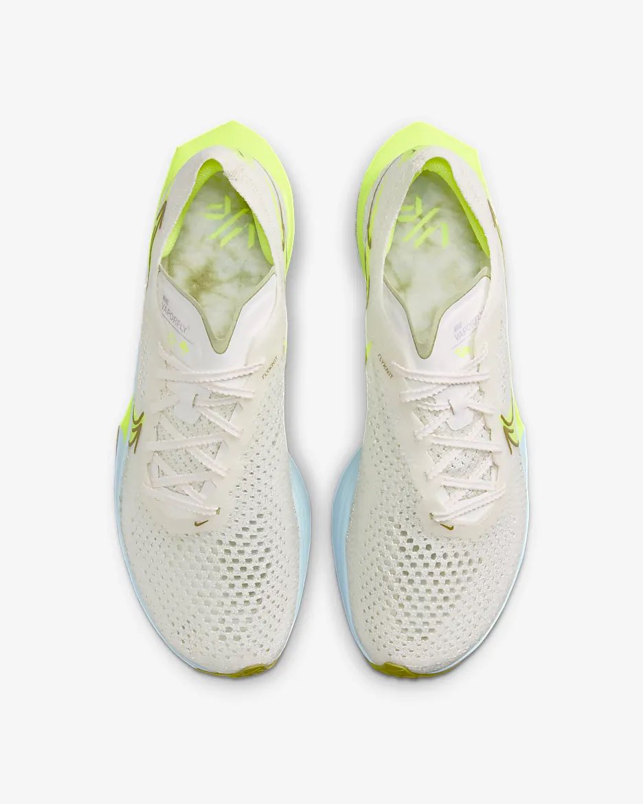HokKicks's tweet photo. Nike Vaporfly 3
Color: As seen
Style code: HQ3464-143
Price: ₦750,000-₦900,000

Sizes available on Demand 
Nationwide Delivery 🚚
Place your order. 
IG@ hok_kicks 08062898151
Florida Wilshere Burna BBC 
#nike #hokkicks https://t.co/np1aGrEIo7