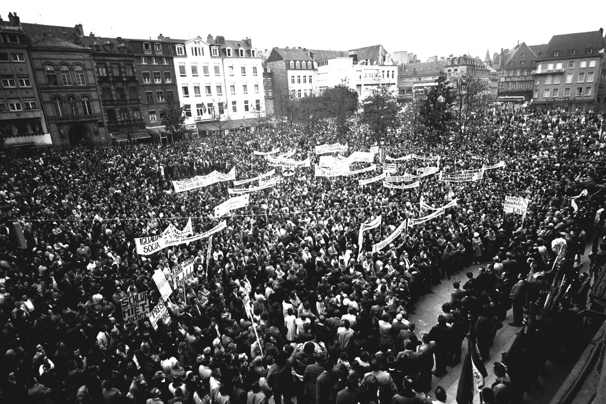 OGBL_Luxembourg's tweet image. Rappelons-nous des luttes passées: le 9 octobre 1973, une importante journée d’action et de grève organisée à l’initiative du LAV, précurseur de l’OGBL, se déroulait au Luxembourg. C’était une des plus grandes manifestations syndicales de l’après-guerre.
tinyurl.com/ms3ccak9