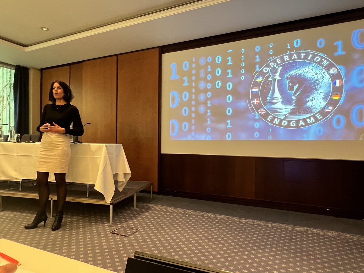 Uwe Proll (@prolluwe) on Twitter photo White hat and black hat,auf der Straße nicht zu erkennen, aber im Netz:hier Oberstaatsanwältin Jana Ringwald,Zentralstelle Internetkriminalität Frankfurt,über internationale Operationen im Dark Net auf dem Wiesbadener Polizeisymposium.<a href="/BehoerdenNews/">Behörden Spiegel</a> <a href="/bka/">Bundeskriminalamt</a> White hat and black hat,auf der Straße nicht zu erkennen, aber im Netz:hier Oberstaatsanwältin Jana Ringwald,Zentralstelle Internetkriminalität Frankfurt,über internationale Operationen im Dark Net auf dem Wiesbadener Polizeisymposium.<a href="/BehoerdenNews/">Behörden Spiegel</a> <a href="/bka/">Bundeskriminalamt</a> 