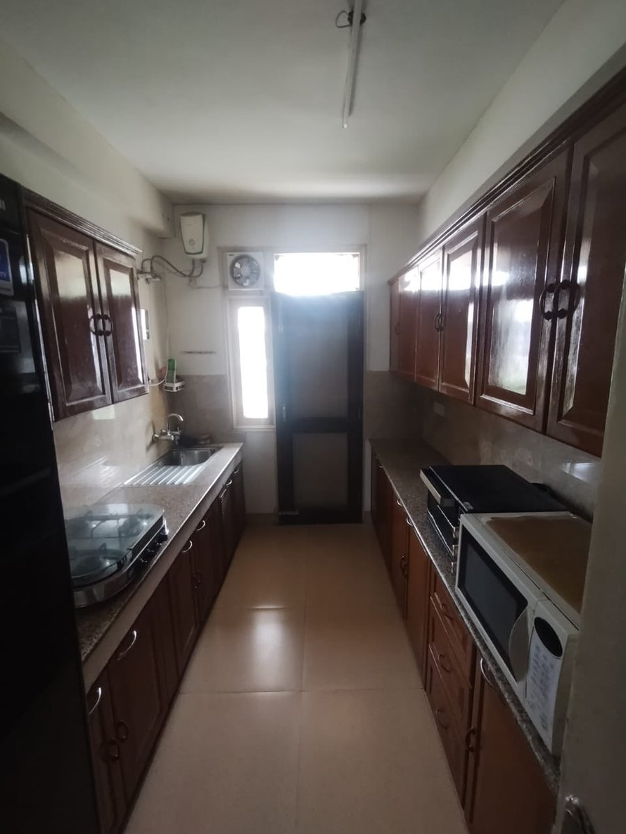 zelzu2707's tweet photo. Looking for 2 chill &amp; clean male flatmates to share a spacious, fully furnished 3BHK  with access to balconies in Sector 53, Gurgaon.

💡 Power backup
🌿 Balcony access in all rooms
🏠 Rent: ₹25k/month (per person)

DM if interested!

#Flatmates @DelhiNCRRoomi https://t.co/JkgKUJmRjx