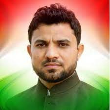 Udayindiaonline's tweet photo. #BREAKINGNEWS🚨Two independent Haryana MLAs join BJP day after election results.
▶️#DevenderKadyan and #RajeshJoon joined the BJP at Union Minister and Haryana in-charge Dharmendra Pradhan's house in the presence of state BJP chief Mohan Lal Badoli.
#HaryanaBJP https://t.co/cWRz2liPpi