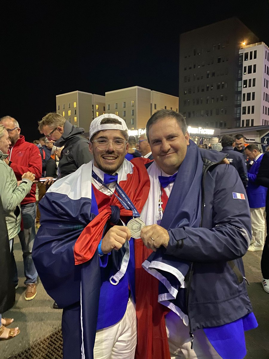 afpma01's tweet image. [WORLDSKILLS LYON 2024]

L&apos;AFPMA s&apos;investit pour les Worldskills ! 🤝
Rendez-vous l&apos;année prochaine pour les Worldskills 2025 ! 

 #WorldskillsLyon2024 #FabricationAdditive #Industrie #AFPMA