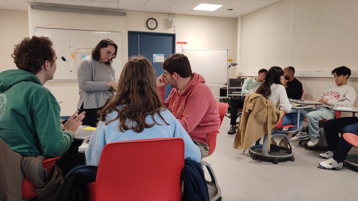 #IDEA, c'est reparti !💡

❓IDEA, c'est un dispositif collaboratif et pluridisciplinaire de l'<a href="/UnivPoitiers/">Université de Poitiers</a>

🚀 3 projets d'intérêt général et ancrés dans notre territoire seront accompagnés cette année, grâce au soutien de <a href="/FICUSFondaction/">FICUS Fondaction</a> 

🔗 fondation.univ-poitiers.fr/idea-saison-3/