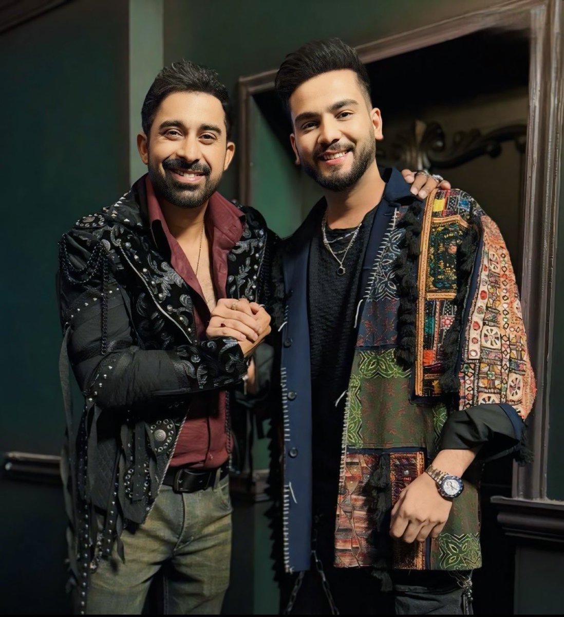 Bhai♥️

LEADER ELVISH JOINS ROADIES

#ElvishYadav #ElvishYadav