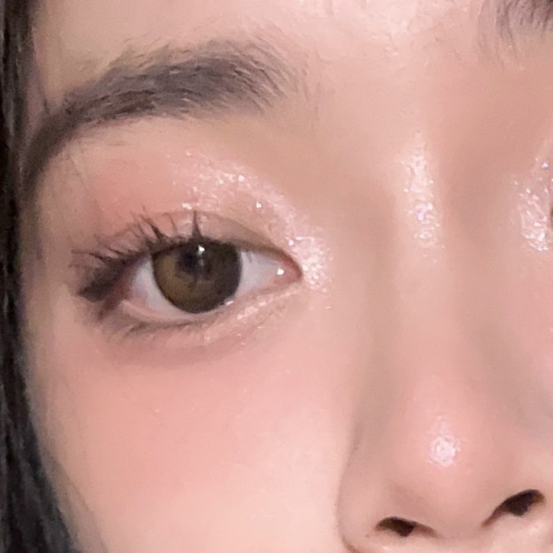 morpormorpaeng's tweet image. เชียร์สี 03 เท่านั้นค่ะ เป็นพาเลทที่เราใช้บ่อยที่สุด ใช้จน hit pan ครบทุกอย่างในพาเลทเดียว มีทั้งกลิตเตอร์ สีอ่อนสีเข้มไว้ทำดอลลี่อาย สีไม่โดดด้วย ซื้อแล้วได้ใช้ทุกวันแน่นอน