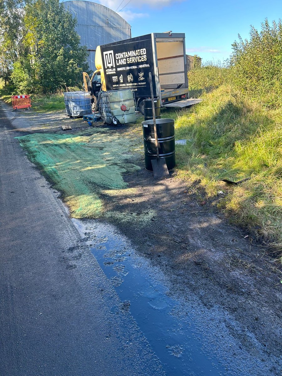 McQuillan Environmental  on the Armagh / Louth border recently dealing with an Environmental incident.  Our trained operatives are using specialist absorbents, booms and cleaning chemicals to protect local water courses and keep the roads open.