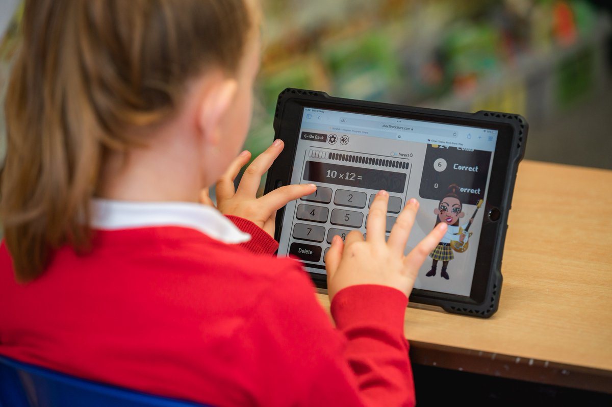 Thomas Deacon Education Trust is recruiting for a IT Technician. <a href="/TDETeducation/">Thomas Deacon Education Trust</a>

Closing date: Wed 23rd Oct, 2024.

View full details and apply online <a href="/mynewterm/">MyNewTerm</a> ⬇️ mynewterm.com/jobs/16519/EDV… #ITJobs #educationjobs