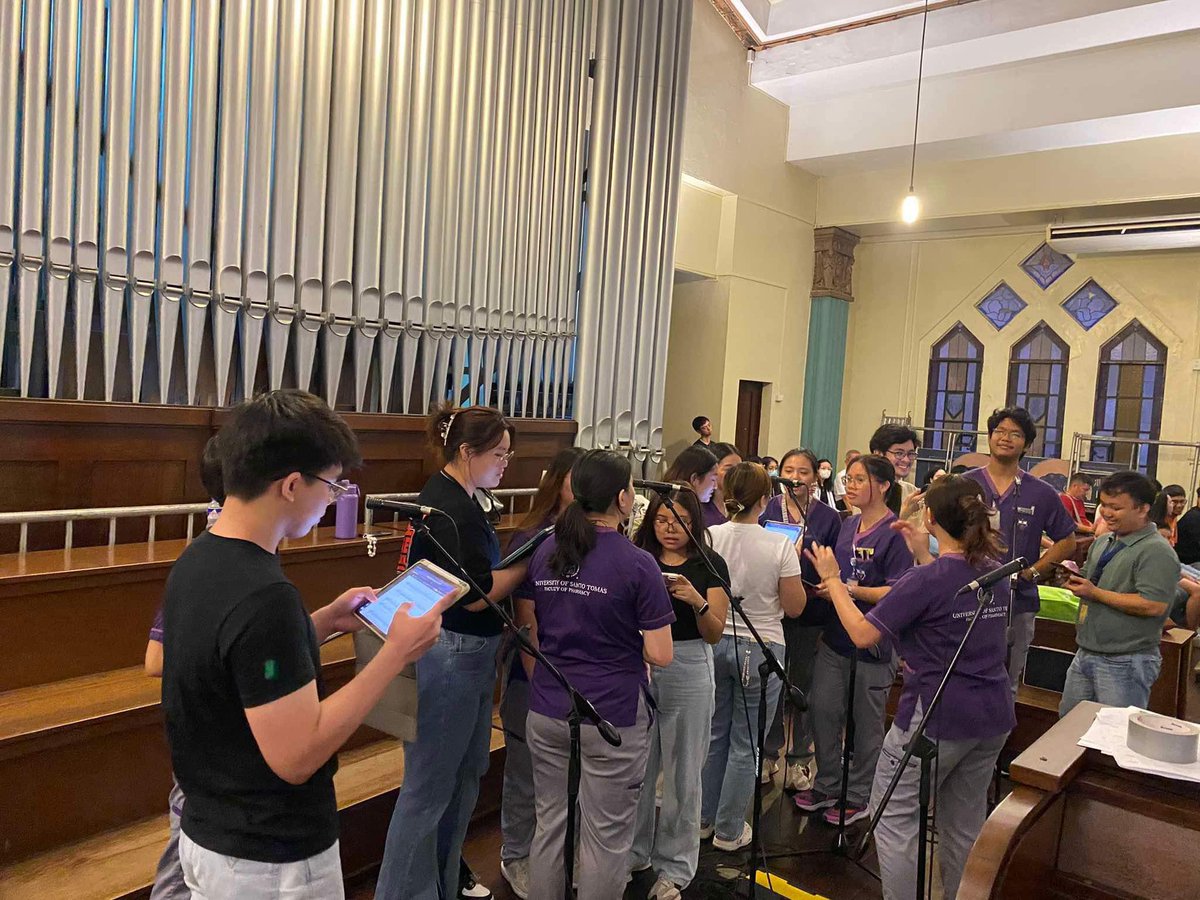 USTPGC's tweet photo. This past September 28, 2024, the 𝐔𝐒𝐓 𝐏𝐡𝐚𝐫𝐦𝐚𝐜𝐲 𝐆𝐥𝐞𝐞 𝐂𝐥𝐮𝐛 🎶 had the privilege of singing during the 𝟐𝒏𝒅 𝑫𝒂𝒚 𝒐𝒇 𝑵𝒐𝒗𝒆𝒏𝒂 𝑴𝒂𝒔𝒔 𝒇𝒐𝒓 𝑭𝒊𝒆𝒔𝒕𝒂 𝑫𝒆𝒍 𝑺𝒂𝒏𝒕𝒊𝒔𝒊𝒎𝒐 𝑹𝒐𝒔𝒂𝒓𝒊𝒐 𝟐𝟎𝟐𝟒 at the Santisimo Rosario Parish - UST. https://t.co/DXmiOXYQlT