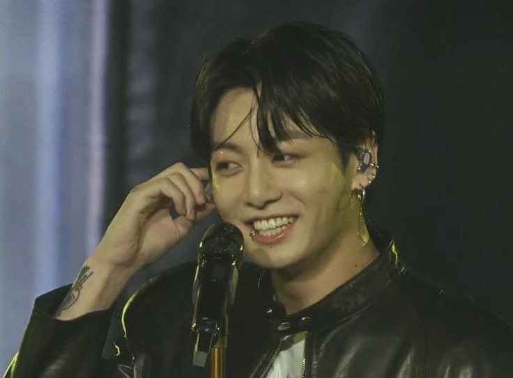 loveforku's tweet photo. his smile is to die for https://t.co/oMujwgy8bM