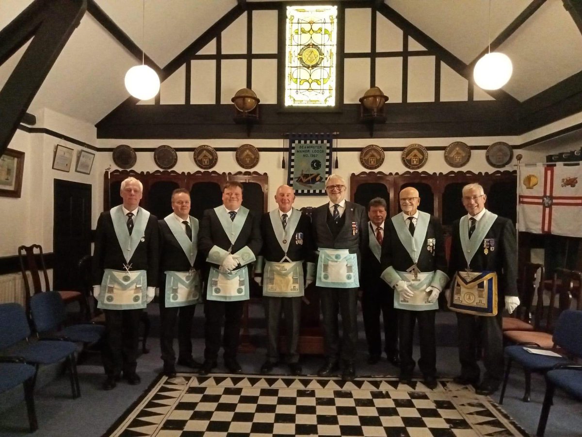 This week, on behalf of The Three Pillars Club, Brian Sharrock presented a lecture titled 'Your Lodge' at Beaminster Manor Lodge No 1367 this was well received by the members who then retired to a splendid meal in the newly renovated Bar and Dining Room.