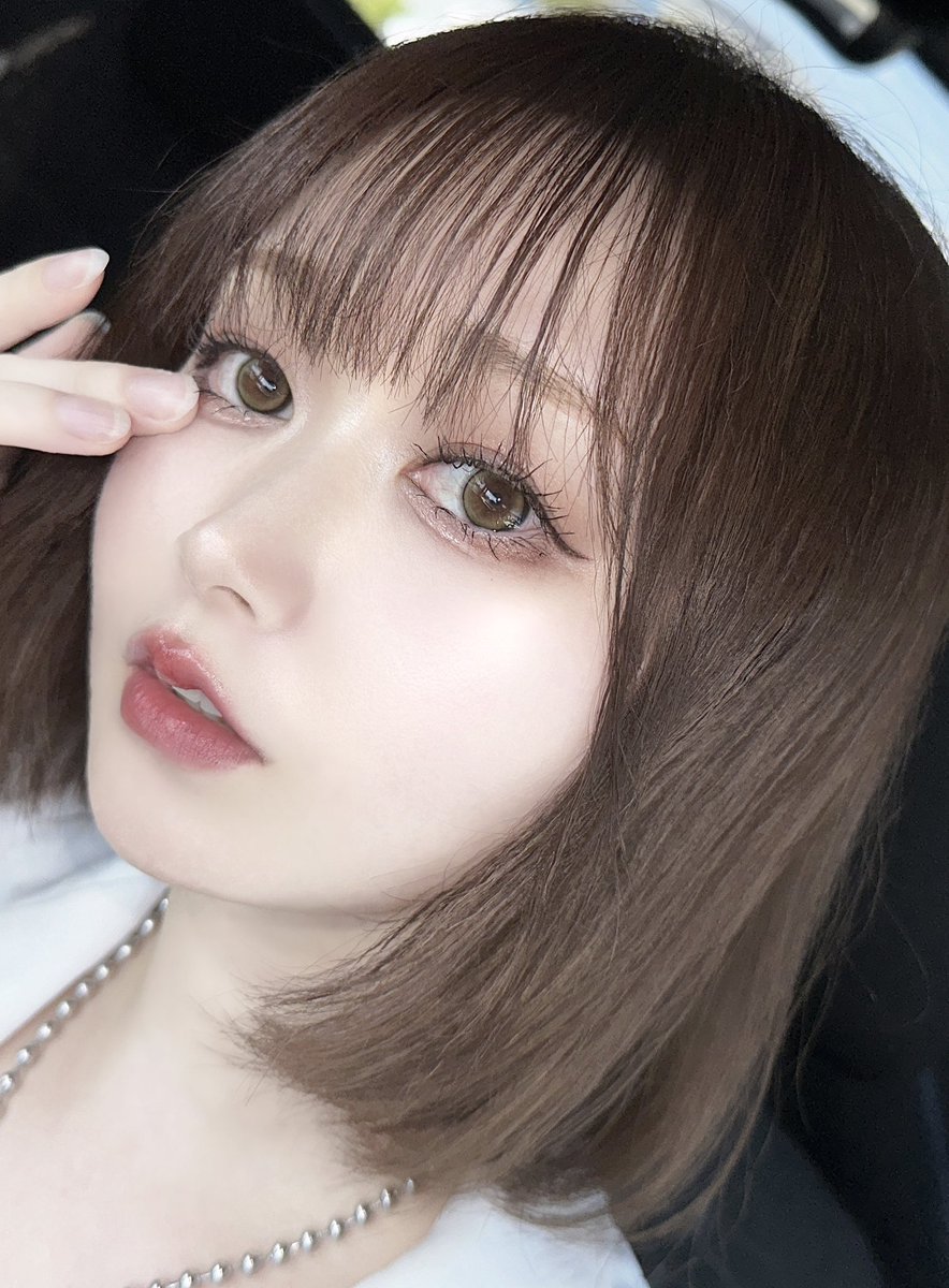 ksns817's tweet photo. ONE PICKベージュの方も試させてもらいました︎︎︎☺︎
これ色素薄めの瞳になれるのときゅるんと感が出て本当に可愛くて気に入った🐰❤️
特に自然光だと透明感すごくて綺麗👀
#PR #ONEPICK #ワンピック #IGIRL #アイガール https://t.co/tqxqXb6DaR