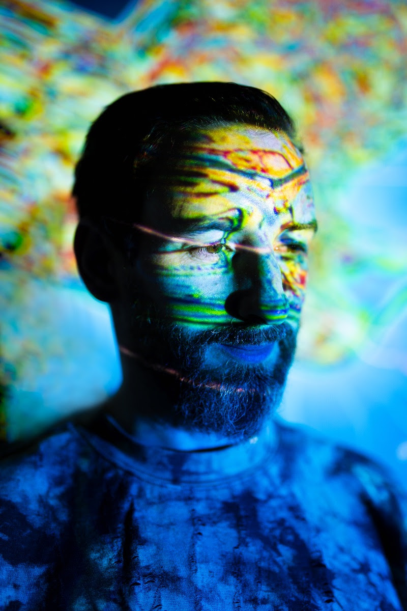 .<a href="/maxcoopermax/">Max Cooper</a> announces new album 'On Being' - a two-year conversational quest, that asks profound questions on our lives.

clashmusic.com/news/max-coope…