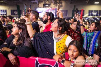 LeicesterArena's tweet photo. Did you come to see Falguni Pathak at Leicester Arena?
Can you find yourself in our fantastic event gallery; https://t.co/BbpcJRxqf6 https://t.co/GvOlZ0KhFO