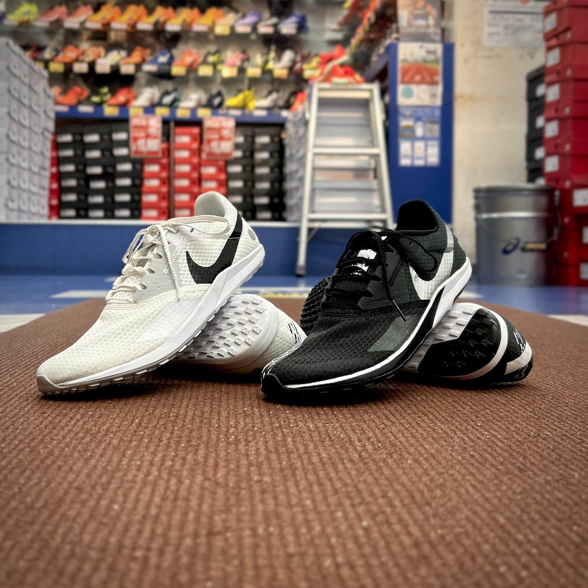 ナイキ　ライバルワッフル6　27センチ NIKE Rival Waffle 6 | ランニングシューズ クロスカントリー