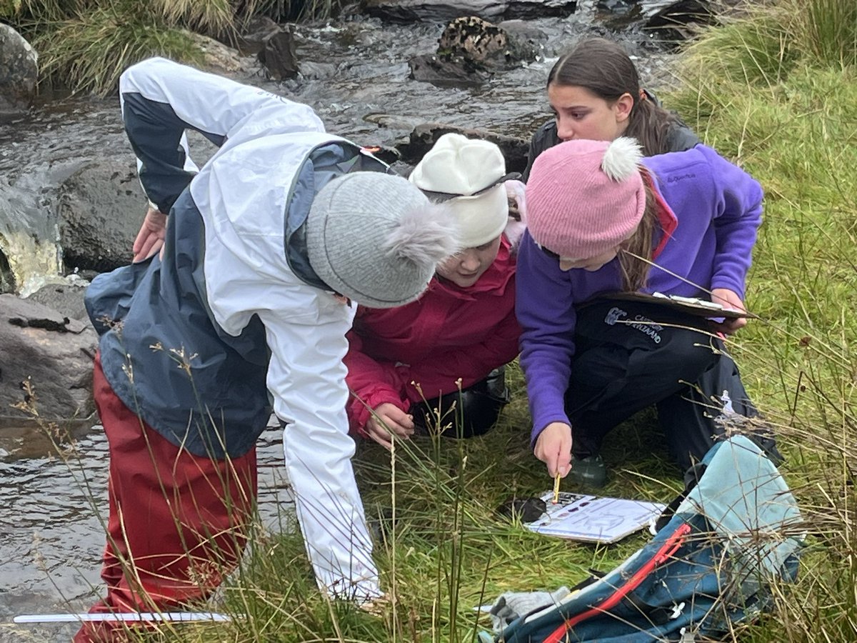 rickcotterill's tweet photo. @winterfoldhs Geography with @FieldStudiesC #fieldstudies #winterfoldway https://t.co/L1RvvZpv4l